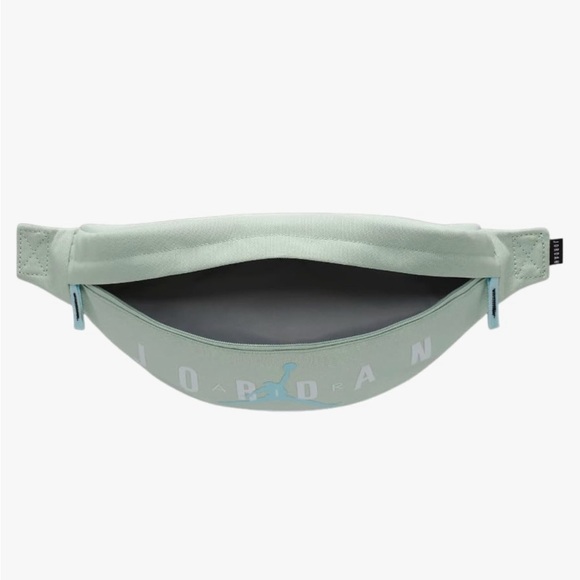 NIKE Air Jordan Belt Bag/Fanny Pack size large color is Pistachio frost - Picture 2 of 8